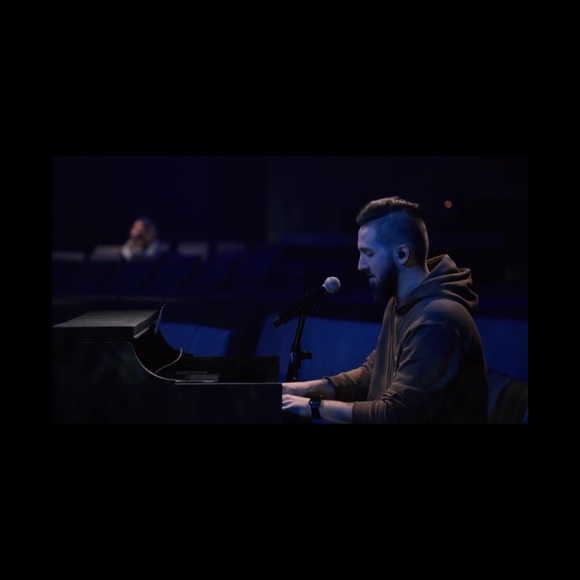 Meet your Posher, Chris - Picture 1 of 1